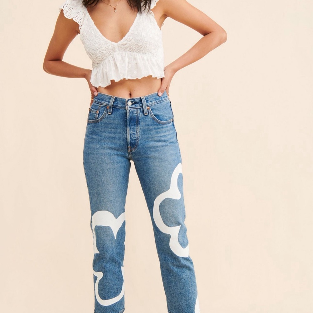 Levi’s 501 Crop Foral Jeans